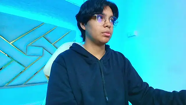 Emmapark  online show from 03.19.25