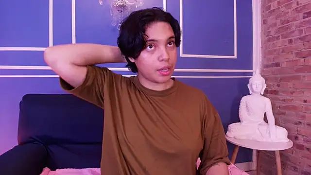 Emmapark  online show from 11.13.25