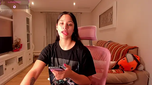 bella apont online show from 10.10.25