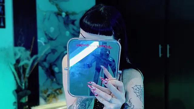 Snapshot of Madison_Jackson chatting on 11.26.25 Madison Jackson online show from 11.26.25