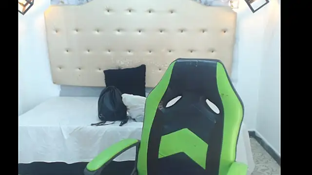 Kathiasaints online show from 04.12.26