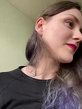 Erotic Synth Goddess online show from 05.12.26