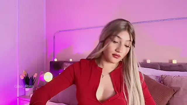 Snapshot of Giaa_Ross chatting on 02.14.25 Giaa Ross online show from 02.14.25