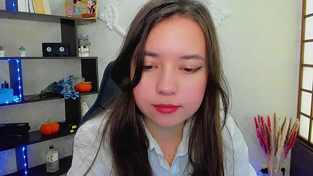 Lina Brownie online show from 12.21.24