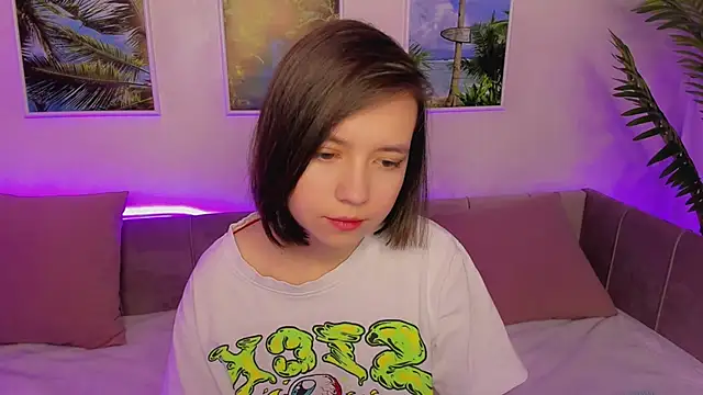 Lina Brownie online show from 01.19.25