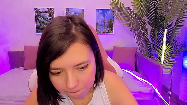 Lina Brownie online show from 02.16.25