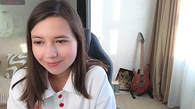 Lina Brownie online show from 09.30.25