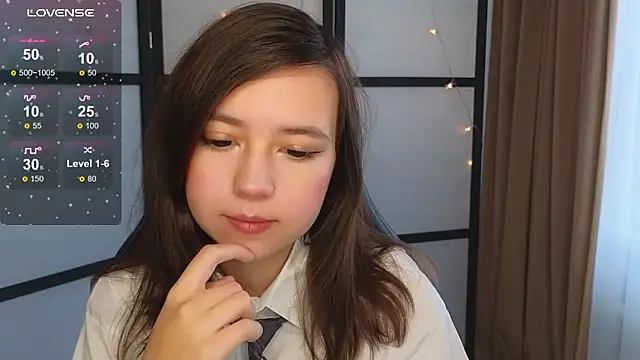 Lina Brownie online show from 10.26.25