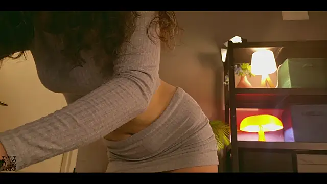 Miley Smile online show from 09.29.25