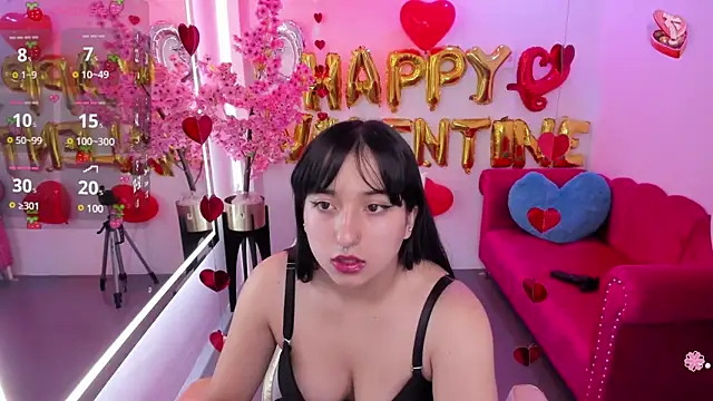 Miss dolly  online show from 02.15.25