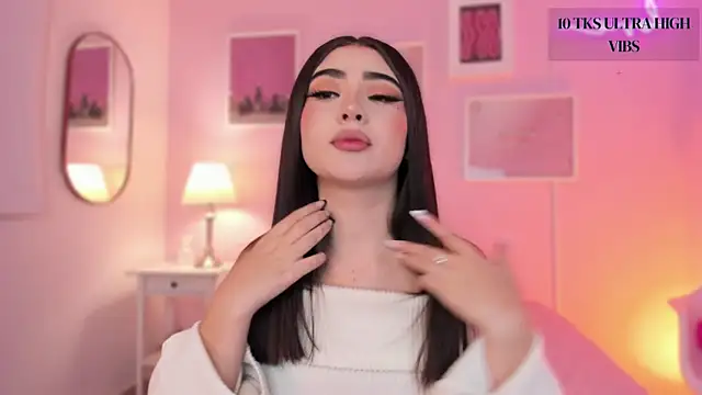 Snapshot of little-natt chatting on 01.25.25 little-natt online show from 01.25.25