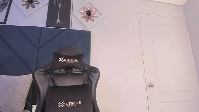 Snapshot of sarita_hills chatting on 01.22.25 sarita hills online show from 01.22.25