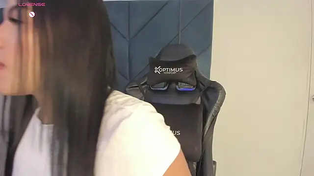 Snapshot of sarita_hills chatting on 03.19.25 sarita hills online show from 03.19.25