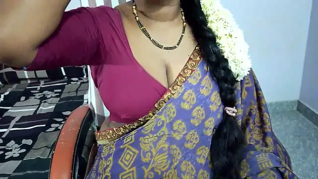 Snapshot of samyukthapuretelugu chatting on 04.16.26 samyukthapuretelugu online show from 04.16.26