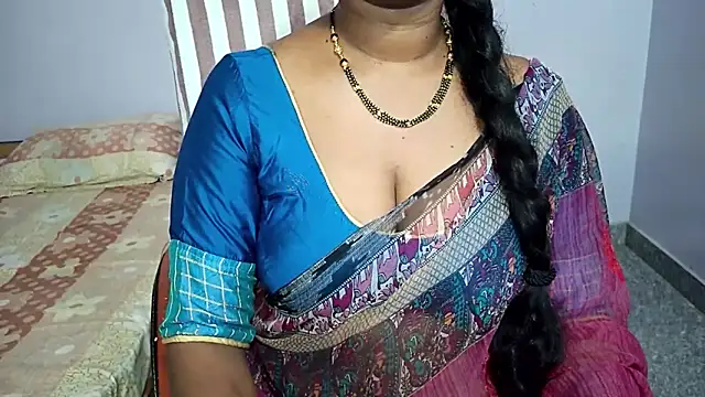 Snapshot of samyukthapuretelugu chatting on 04.24.26 samyukthapuretelugu online show from 04.24.26