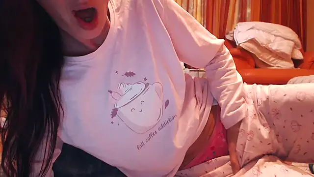 LovelyAndraGirl online show from 10.15.25