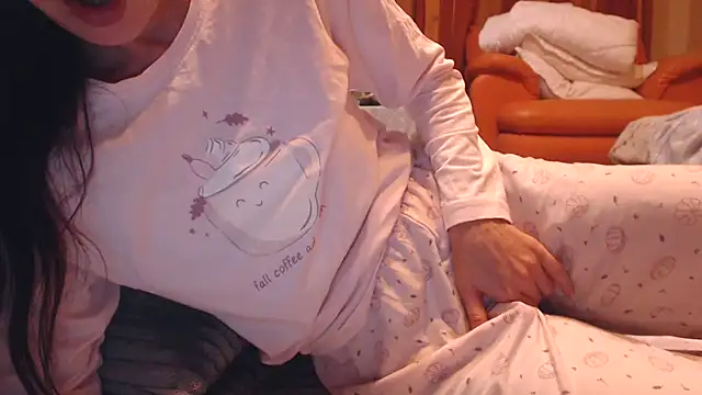 LovelyAndraGirl online show from 10.29.25