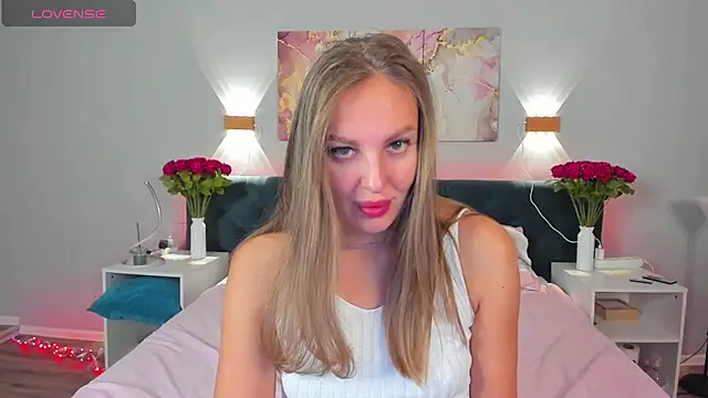 Kelly Hardy online show from 02.25.25