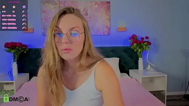 Kelly Hardy online show from 09.11.25