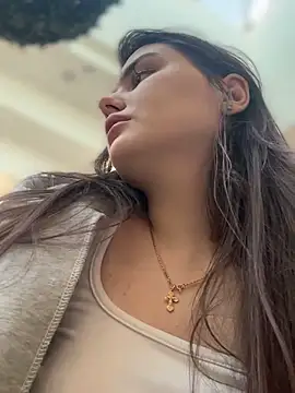 Snapshot of NikaMur chatting on 02.15.25 NikaMur online show from 02.15.25