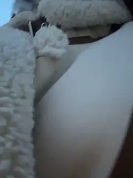 Snapshot of NikaMur chatting on 02.27.25 NikaMur online show from 02.27.25