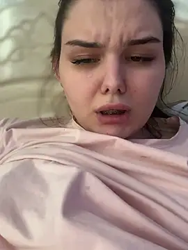 Snapshot of NikaMur chatting on 03.22.25 NikaMur online show from 03.22.25