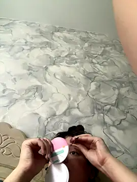 Snapshot of NikaMur chatting on 09.25.25 NikaMur online show from 09.25.25