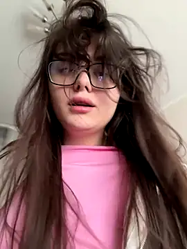 Snapshot of NikaMur chatting on 10.05.25 NikaMur online show from 10.05.25