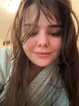 Snapshot of NikaMur chatting on 12.14.25 NikaMur online show from 12.14.25