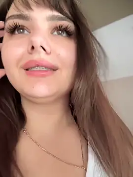 Snapshot of NikaMur chatting on 02.19.26 NikaMur online show from 02.19.26