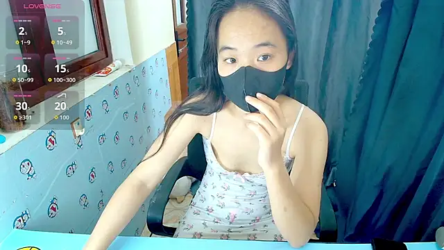 Snapshot of __Saphia__ chatting on 06.10.26 Saphia online show from 06.10.26