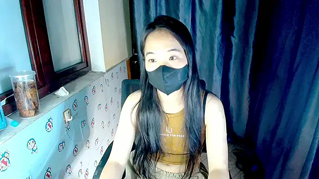 Snapshot of __Saphia__ chatting on 06.11.26 Saphia online show from 06.11.26
