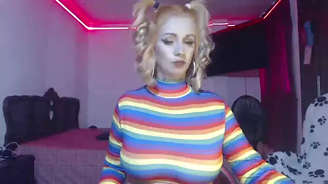 Snapshot of aliceesmith chatting on 12.19.24 aliceesmith online show from 12.19.24