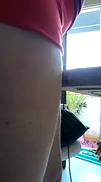 Snapshot of MILEIDE980 chatting on 03.04.25 MILEIDE980 online show from 03.04.25