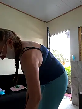 Snapshot of MILEIDE980 chatting on 03.13.25 MILEIDE980 online show from 03.13.25