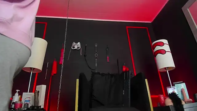 CharlotteScotte online show from 09.15.25