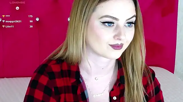 Snapshot of Erryka chatting on 02.25.25 Erryka online show from 02.25.25