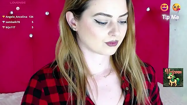 Snapshot of Erryka chatting on 03.14.25 Erryka online show from 03.14.25