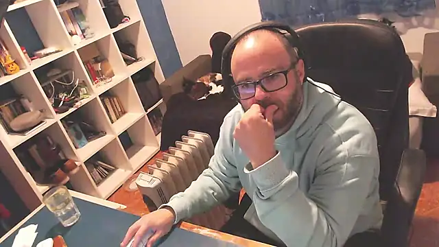 ravingr4d4 online show from 03.14.25