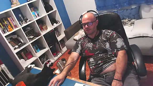 ravingr4d4 online show from 10.07.25