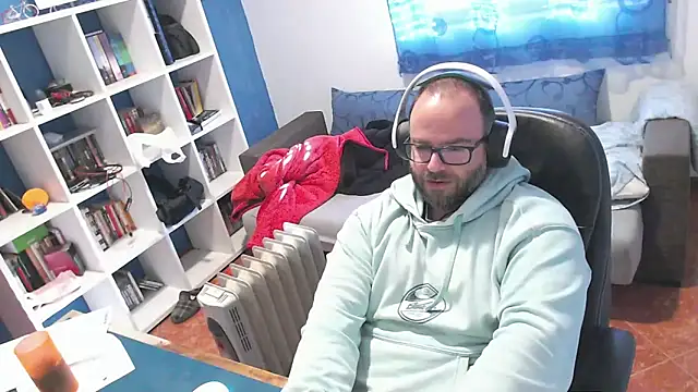 ravingr4d4 online show from 11.25.25