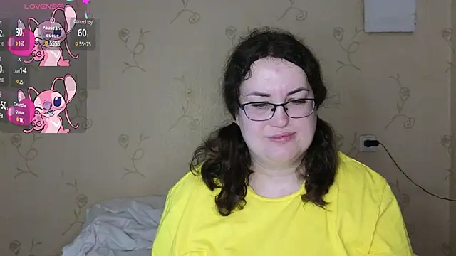 Snapshot of VladaCandy chatting on 02.21.25 VladaCandy online show from 02.21.25