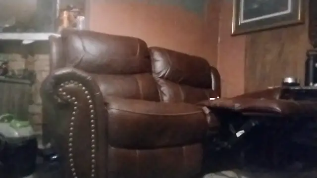 Snapshot of AlphaAlluring69 chatting on 11.27.25 AlphaAlluring69 online show from 11.27.25