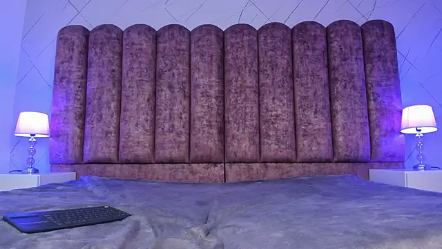 bellablack27 online show from 12.28.24