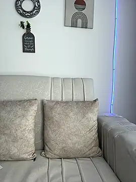 Seized lust online show from 04.04.26