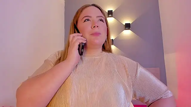 Snapshot of sophiarossee_ chatting on 02.01.25 sophiarossee online show from 02.01.25