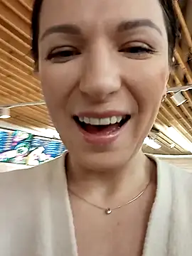 Brilliant-Queen1 online show from 01.12.25