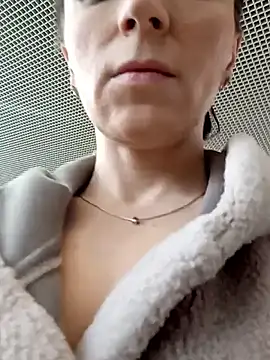 Brilliant-Queen1 online show from 02.27.25