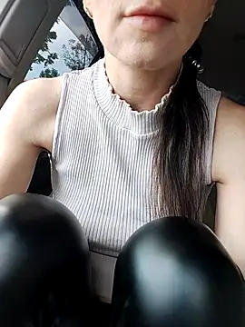 Brilliant-Queen1 online show from 10.03.25