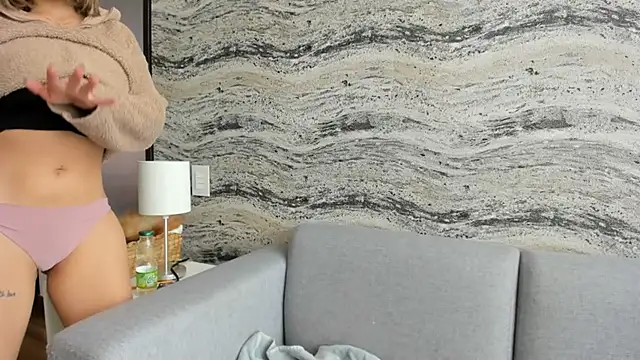 Sophi  a online show from 03.03.25